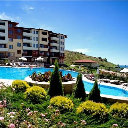 Garden Of Eden - Panorama C-1-15 Reymar